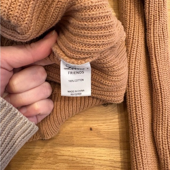 Lovers + Friends Vylette Off the Shoulder Sweater - Picture 4 of 6